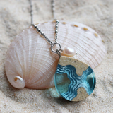 Tombolo small beach necklace with pearl on shell