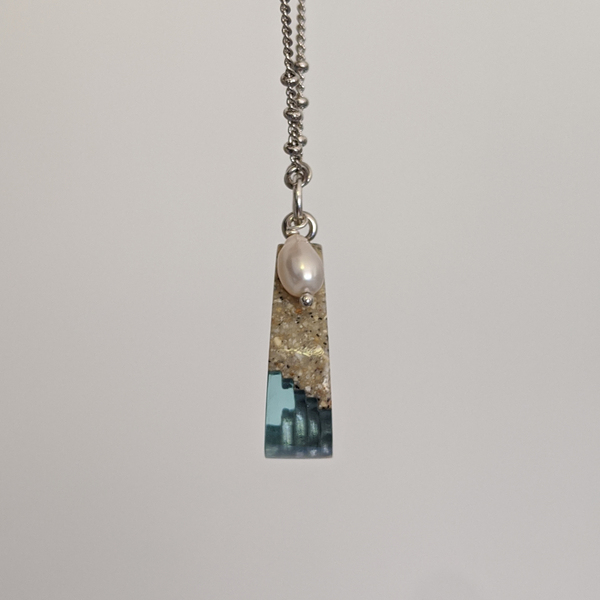 Tombolo small beach sand and resin necklace side view
